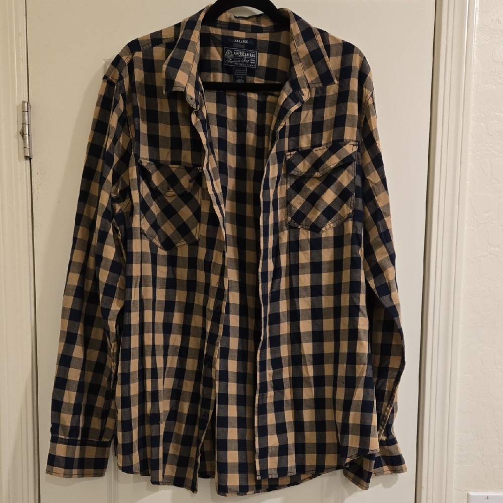 American Rag Black and Tan Plaid Casual Button Down Shirt